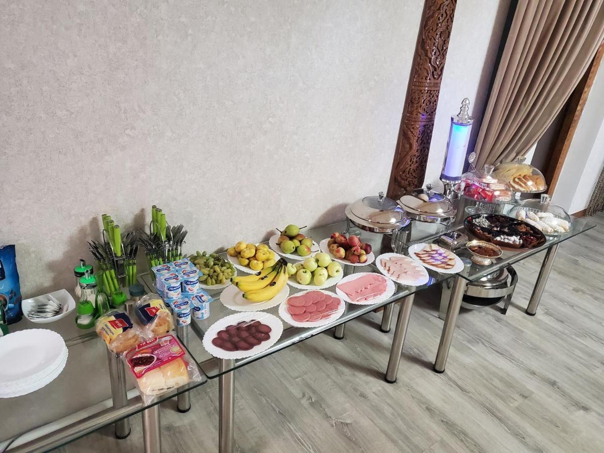 Hotel Uzbegim Urgentj Eksteriør billede